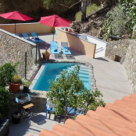 Casa Con Piscina Privada En Cercados De Espino * Las Casillas (Mogan)