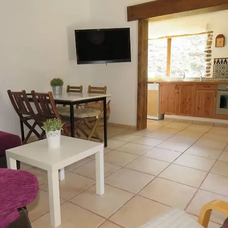 Дом отдыха Casa Con Piscina Privada En Cercados De Espino *